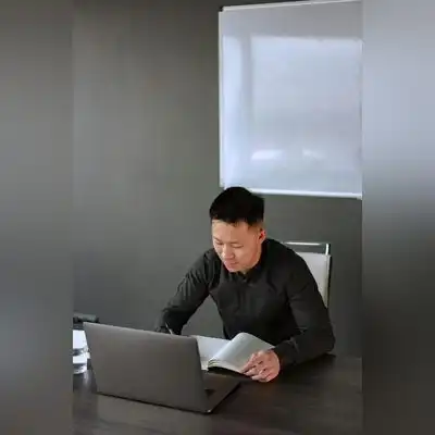 钟航立